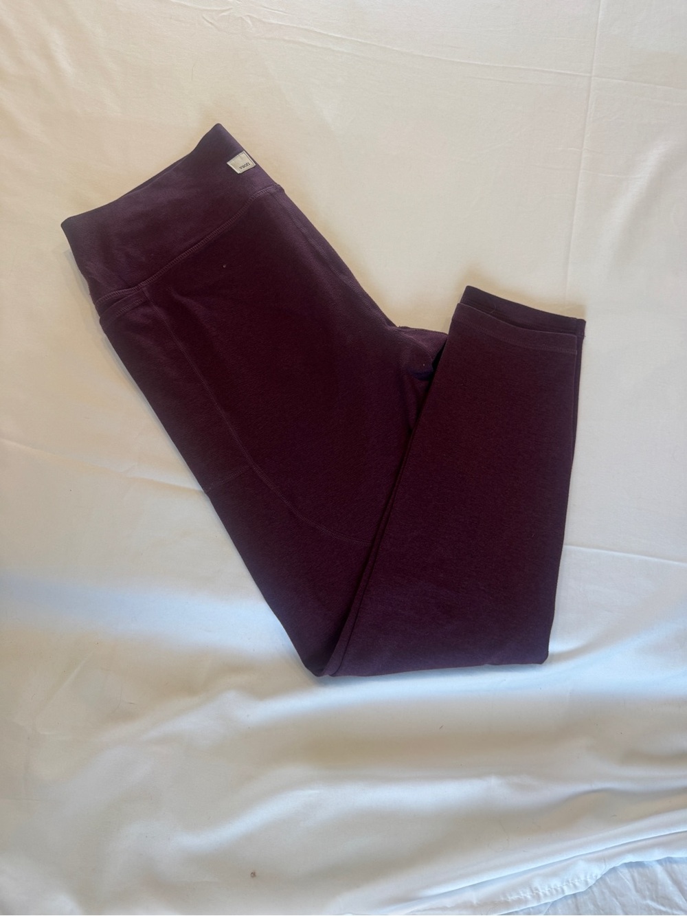 Vuori Women’s Medium Burgundy High Rise Leggings The Rise The Shine Yoga Pants